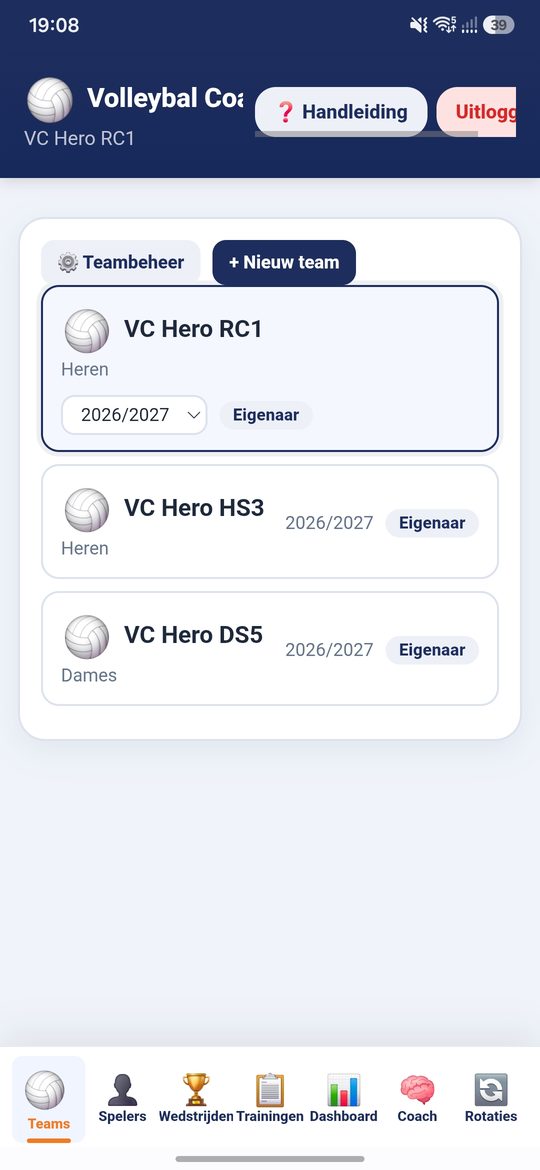 Volleyball Coach op een telefoon: teamoverzicht met VC Hero RC1, HS3 en DS5